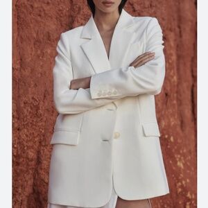 NEW DISSH Harley Oversized Boyfriend Blazer - White
